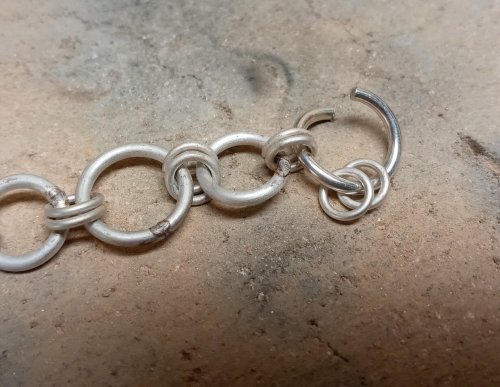 Judy Larson's Handmade Chunky Chain - , Contemporary Wire Jewelry, Making Chain, Chain Making , alternate two small jump rings and one large